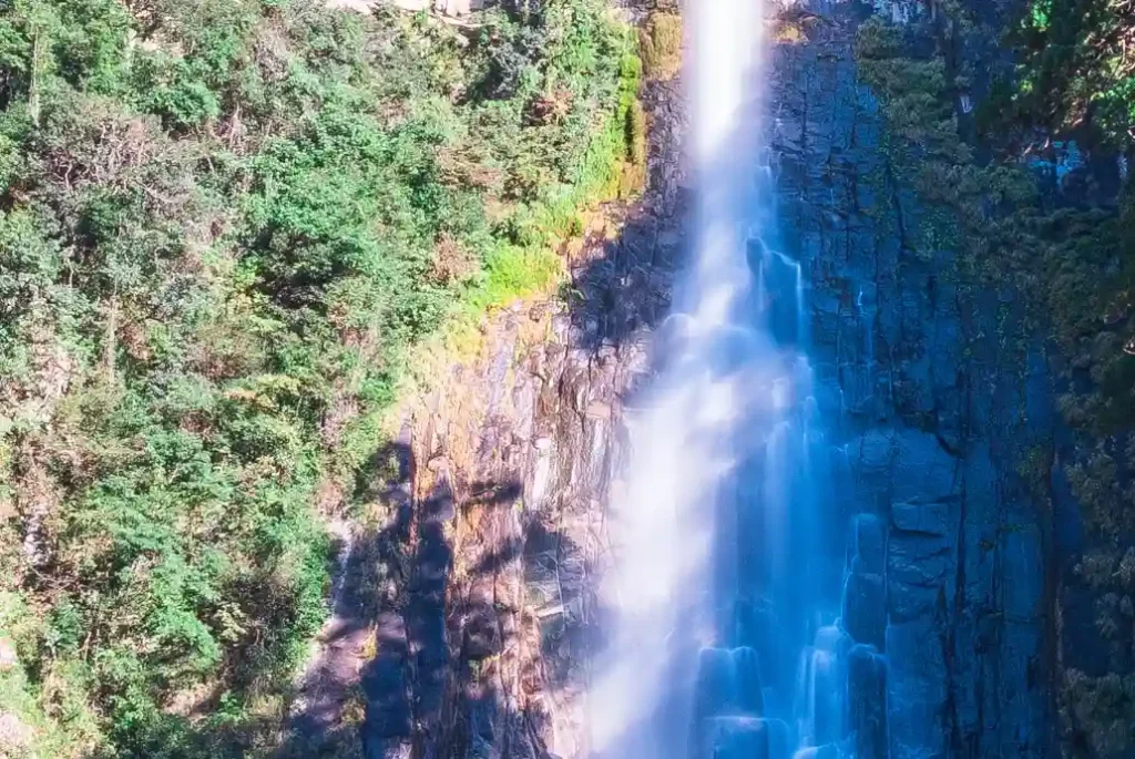 La cascada más alta de Japón Nachi no Taki