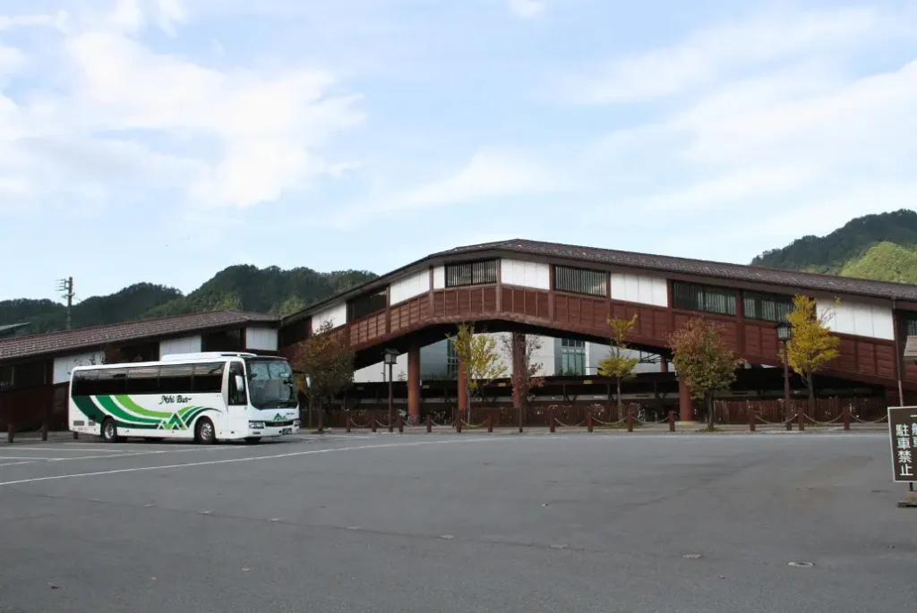 Estación de tren de Hida-Furukawa, una de las localizaciones reales de Kimi no Na wa o Your Name